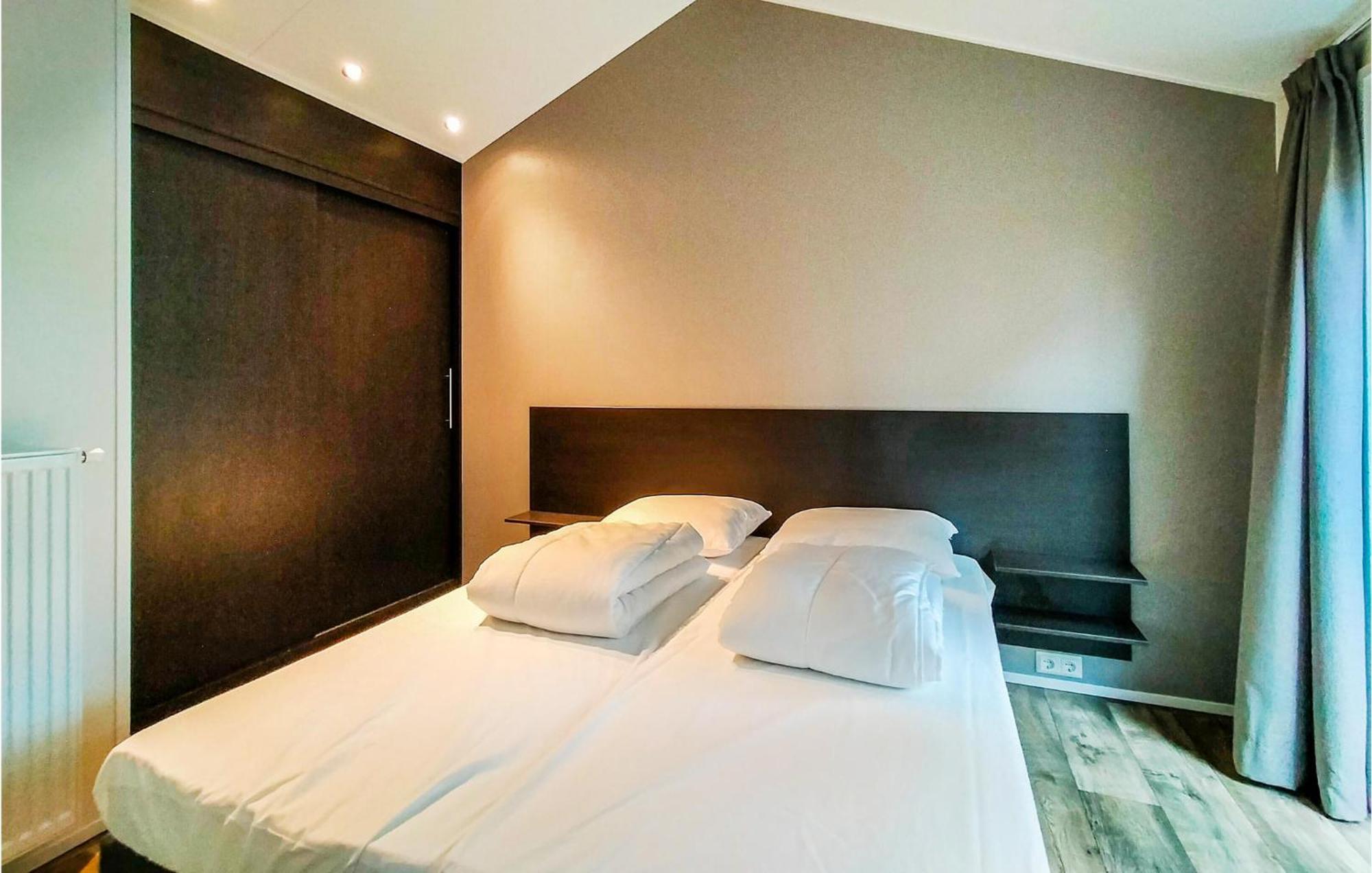 Chalet 84 Oosterwolde  ภายนอก รูปภาพ